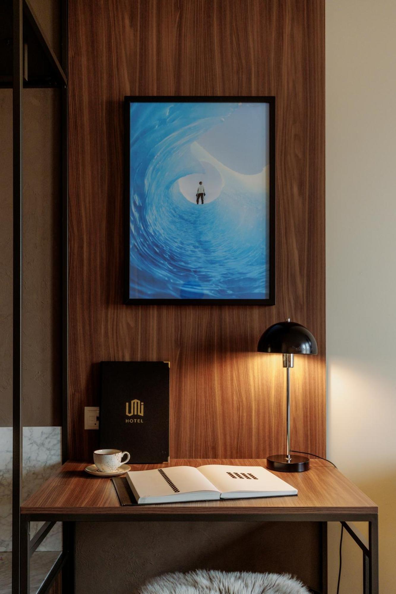ยูเอ็มไอ โฮเต็ล Hotel สโกอาร์ ภายนอก รูปภาพ